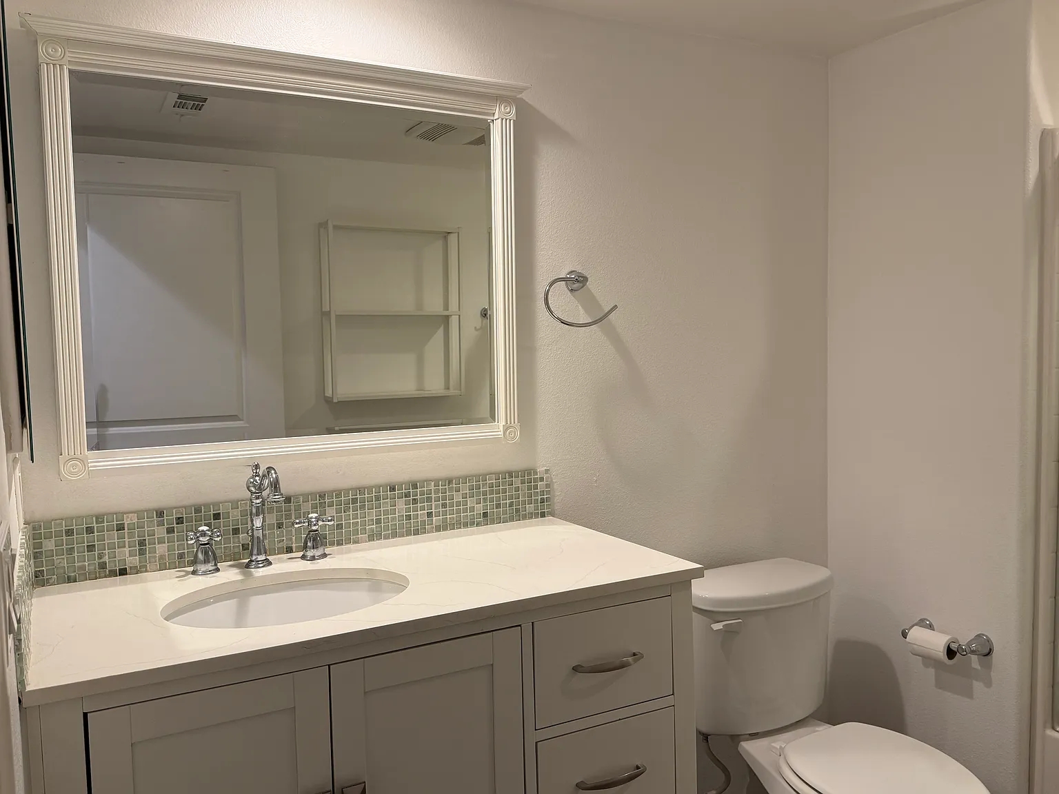 Studio, 330 sqft, $2,250 — Photo 2