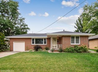 3824 Crestwood Rd, Des Moines, IA 50310
