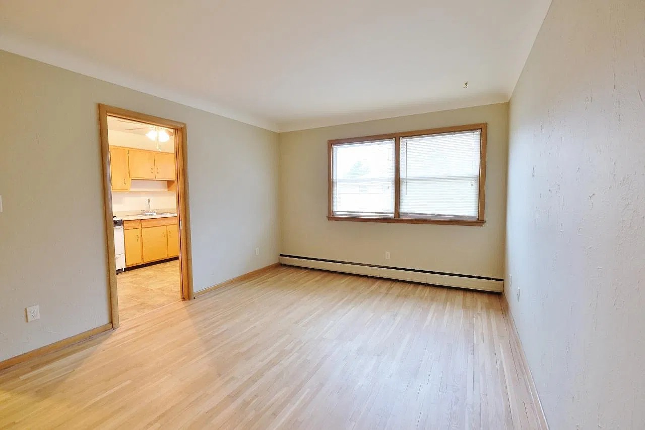 Rose Park Apartments — Photo 3