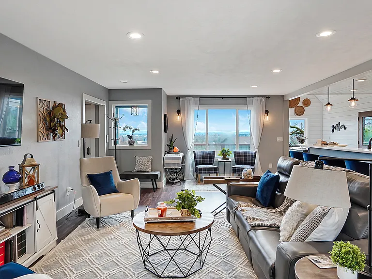 Terrace Dr NW — Photo 6