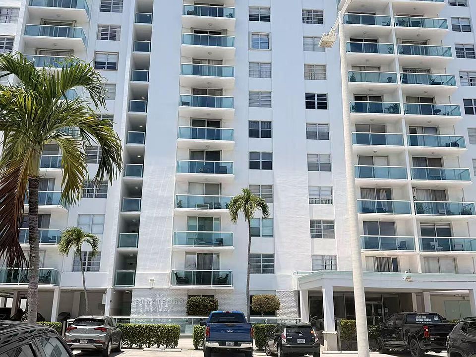 1st image of 2841 NE 163rd St APT 502