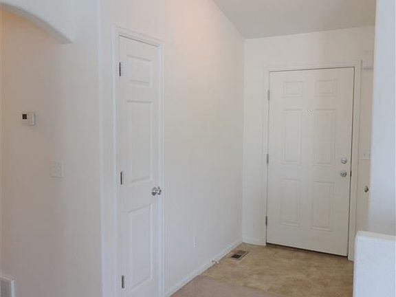 3rd image of 1001 Arrowhead Cir