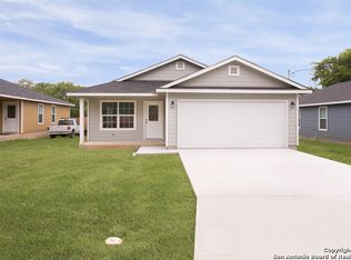 8139 2nd St, Somerset, TX 78069