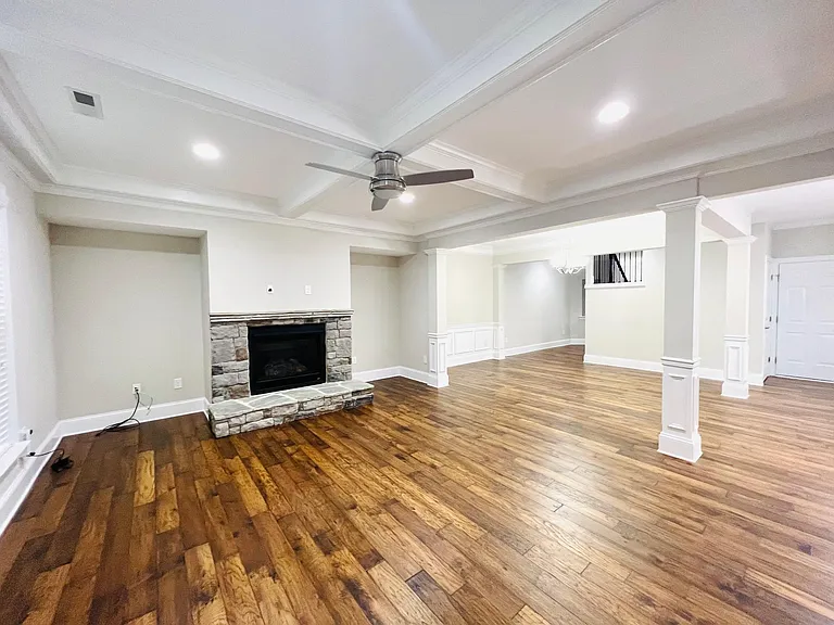 212 Daymire Glen Ln — Photo 11