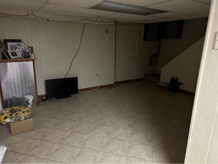 440 Delaware Ave — Photo 9