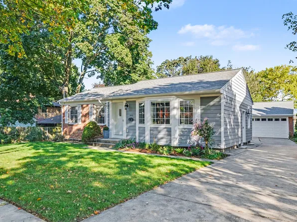 1573 E Terrace St NE, Grand Rapids, MI 49503