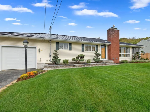 39 Adams Ave, North Andover, MA 01845