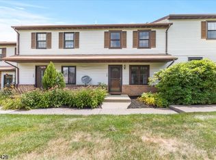 168 Cynthia Dr, Hackettstown, NJ