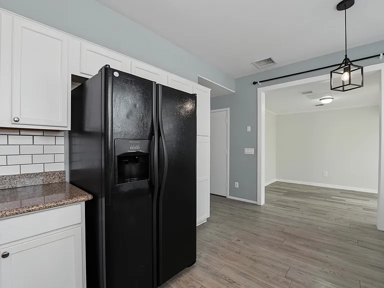 1886 E Don Carlos Ave #139 — Photo 15
