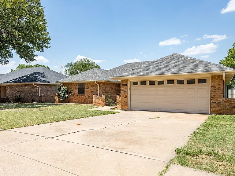 4808 Mount Everest Dr — Photo 3