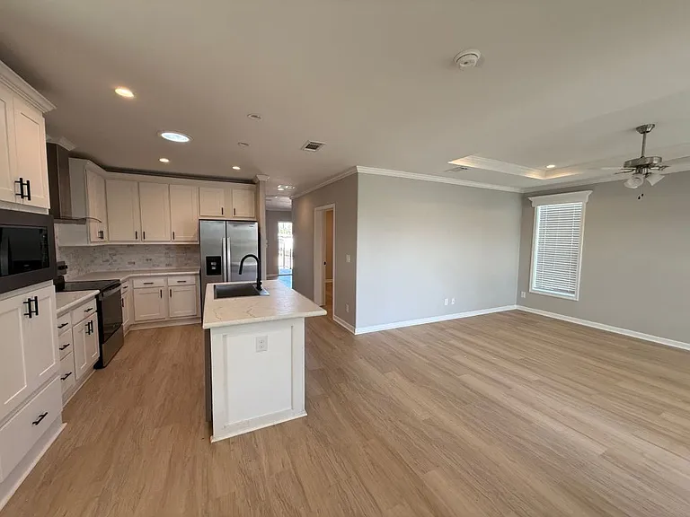 7815 Lakeshore Dr #3031 — Photo 13