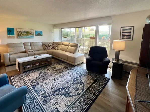 254 Calle Aragon Unit B, Laguna Woods, CA 92637