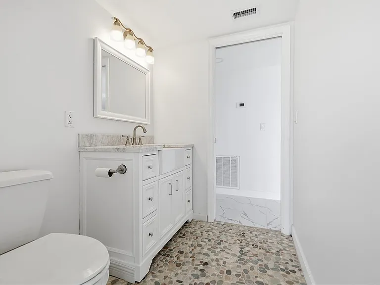 2636 Ocean Dr #506 — Photo 19