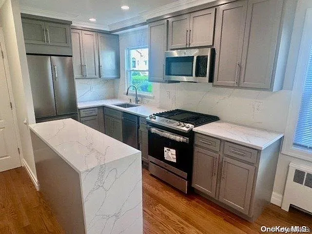 254 E Beech St — Photo 2