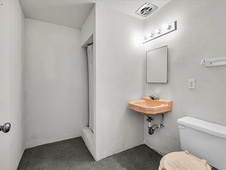 56166 Handley Rd #1 — Photo 22