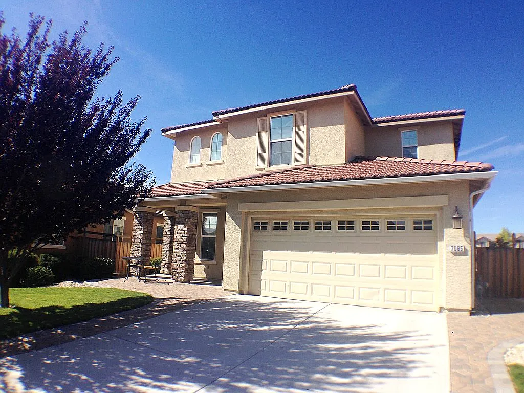 7085 Jermann Dr photo 1