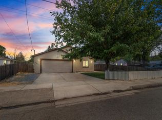 1521 1st St, Anderson, CA 96007