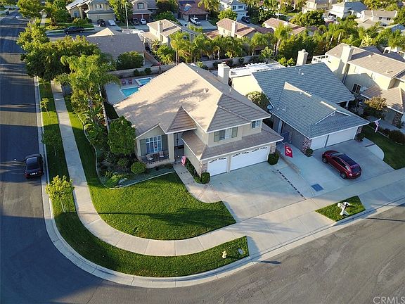3rd image of 251 Sierra Madre Way