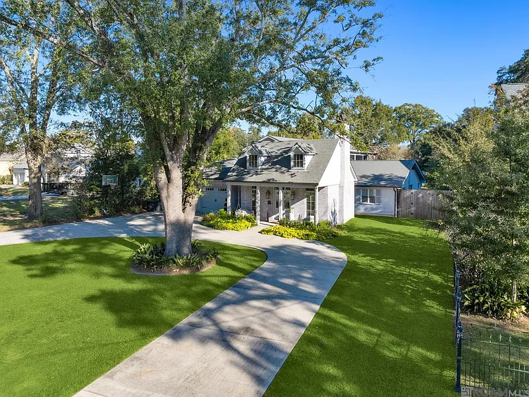 6363 Sevenoaks Ave — Photo 44