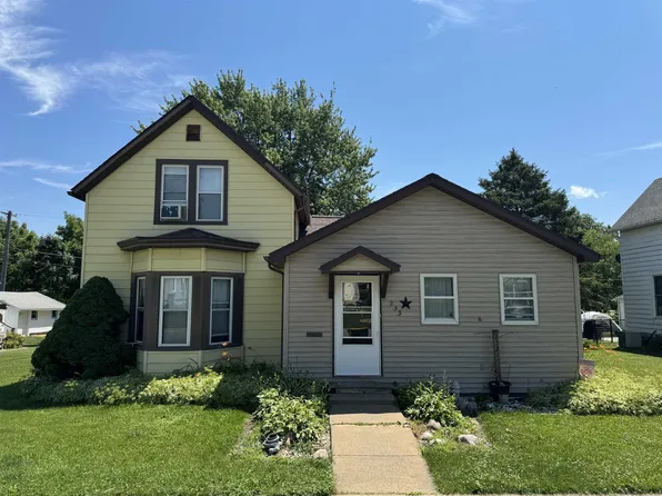 233 N Main St, Stockton, IL 61085