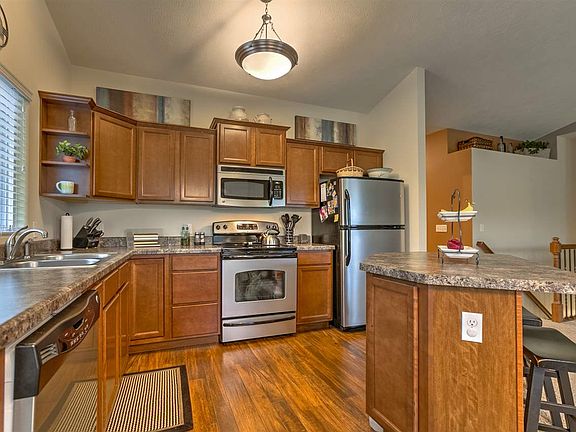3rd image of 5141 S 195th Cir