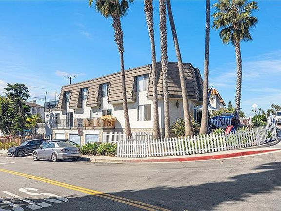 2nd image of 803 Calle Puente