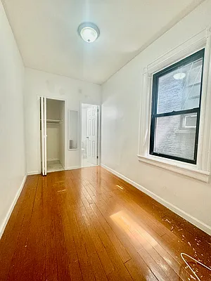 Rented by Avenues Real Estate | media 9