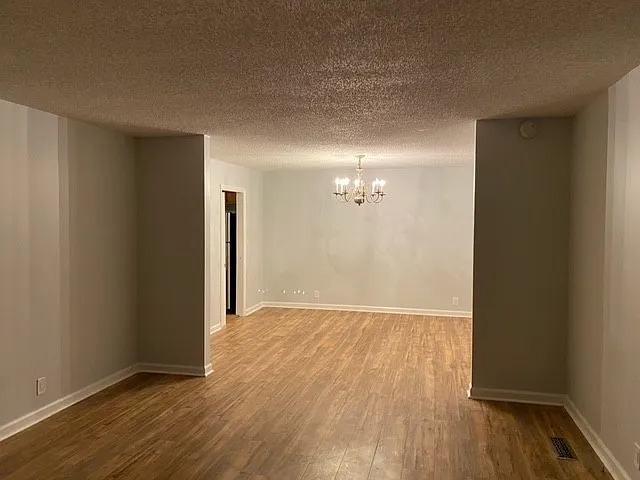 709 Davis Dr — Photo 6