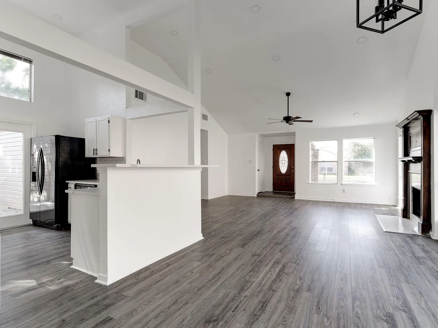 3 bed, 1471 sqft, $1,895 — Photo 4
