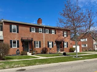 8 Andover Rd, Cincinnati, OH 45218