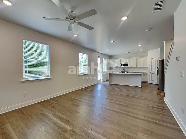 1628 Aquamarine Dr — Photo 5