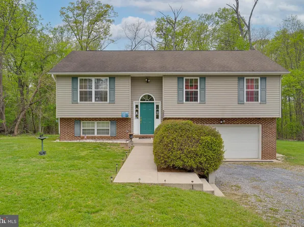 322 Wide River Farm Dr, Harpers Ferry, WV 25425