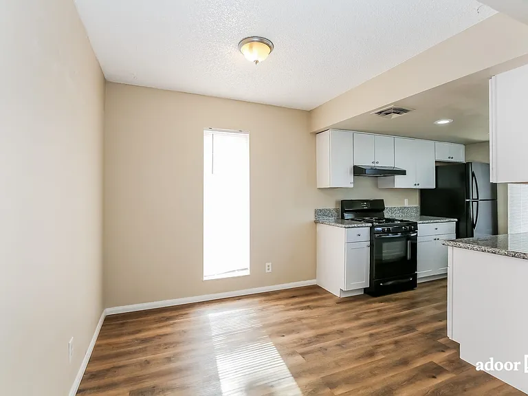 1405 Vegas Valley Dr #198 — Photo 4