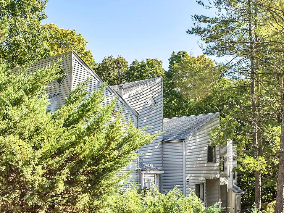9 Talcott Forest Rd #C