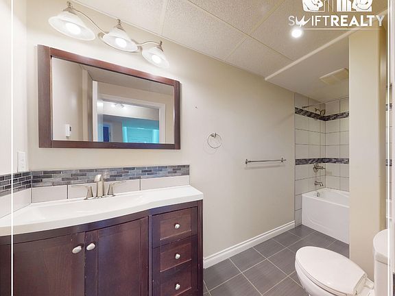 05_2090 Winslow Ave_Clean Bathroom LL_04112025