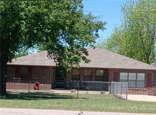 37708 45th St, Shawnee, OK 74804