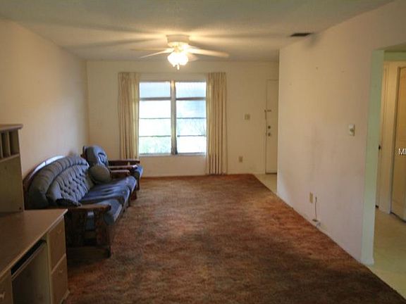4th image of 242 Amherst Ave #17