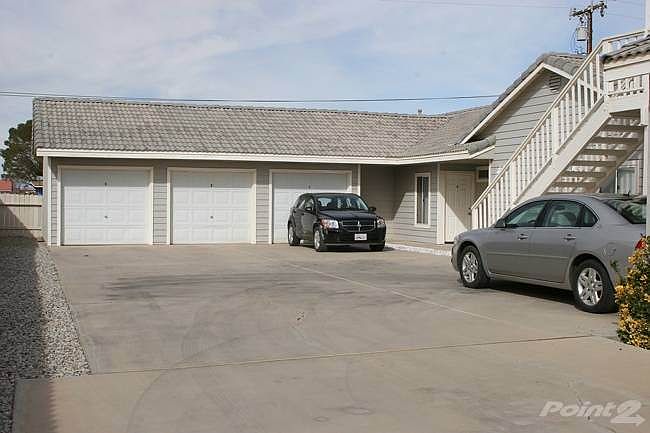 9225 C Parking/Garage