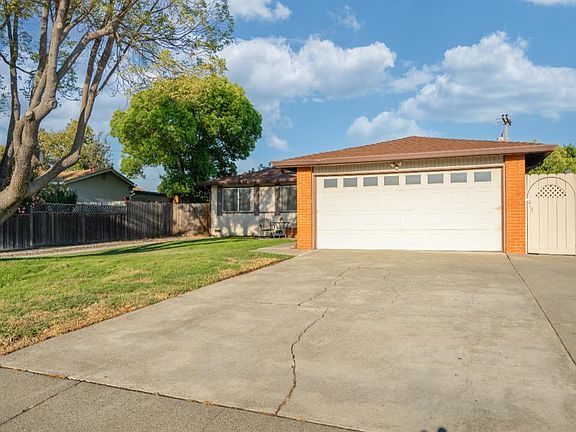 2nd image of 2424 Dover Avenue