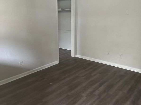 jacksonville-florida-154601997 picture