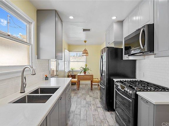 4th image of 1312 W Verdugo Ave
