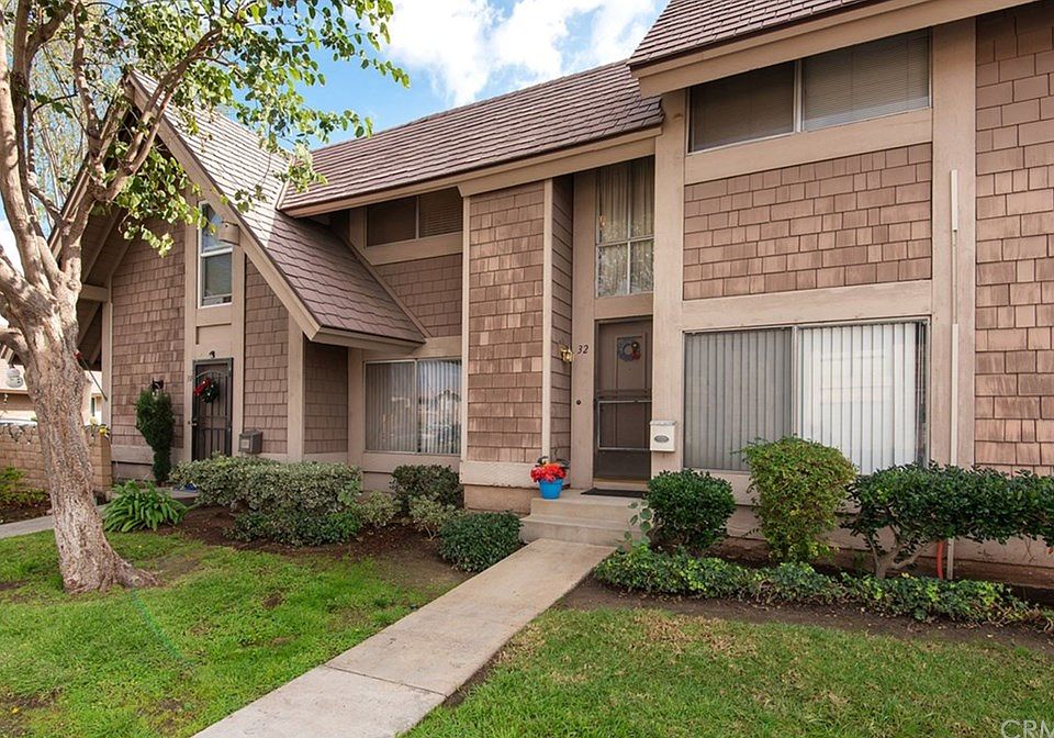 1st image of 32 Elksford Ave #2