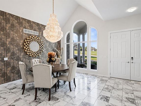 3rd image of 46 Kings Pointe Ct