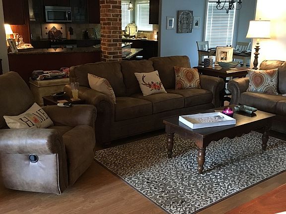 4th image of 135 Aloys Cir