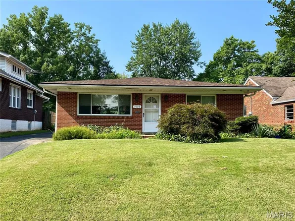 9108 Shelley Ave, Saint Louis, MO 63114