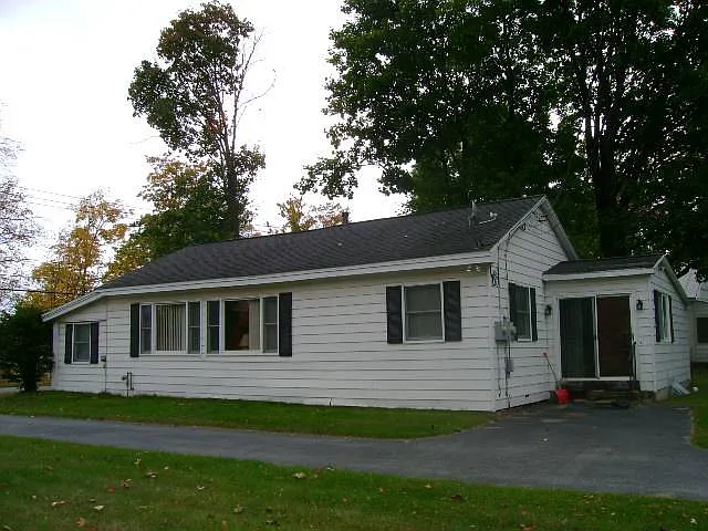 69 Nelson Ave — Photo 1
