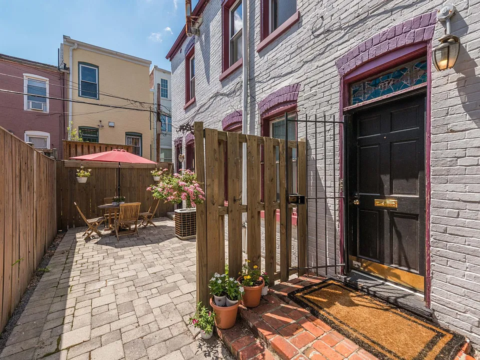 Prime outdoor space