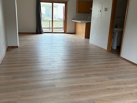 4th image of 208 N Pondera Ave #D