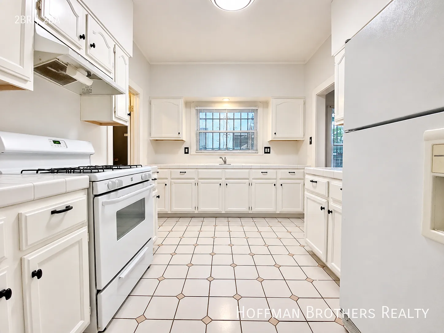 506 N Genesee Ave Los Angeles, CA 90036 — Photo 2