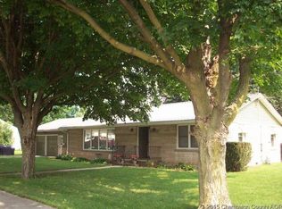 708 E Houghton St, Tuscola, IL